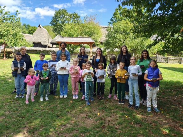 A început a treia serie a atelierelor de vacanță la Muzeul Satului din Baia Mare