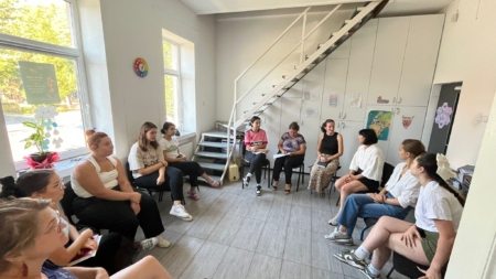 Asociația ASSOC din Baia Mare a participat la o întâlnire cu ONG-uri locale, organizată în cadrul proiectului „Dialog social și parteneriate pentru Ocupare și Formare”