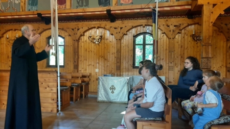 Tabără religioasă de vară, la Biserica Ortodoxă „Sfântul Mare Mucenic Gheorghe” din Seini