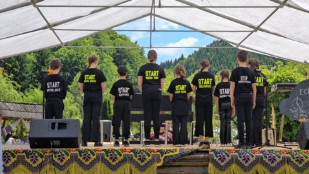 Prin proiectul „START PENTRU TINEri”, adolescenții din Târgu Lăpuș vor beneficia de un spațiu cultural-educațional dedicat lor