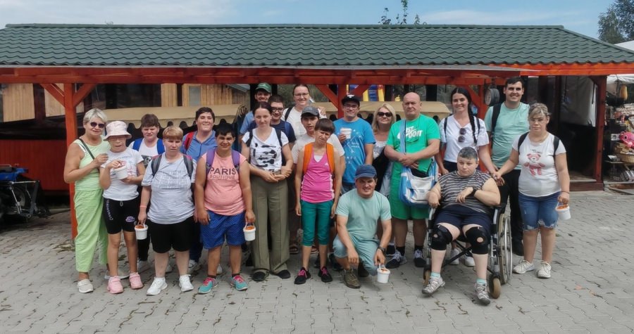 Beneficiarii Asociației Esperando au avut parte de o excursie de neuitat, la grădina zoologică