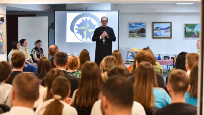 Proiectul „Cercetașii Maramureșului – Regele Mihai I al României” debutează în Episcopia Maramureșului și Sătmarului