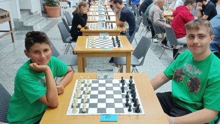 Succes pentru „Tinerii Lei” la concursurile de șah din Baia Mare și Cluj-Napoca din acest weekend