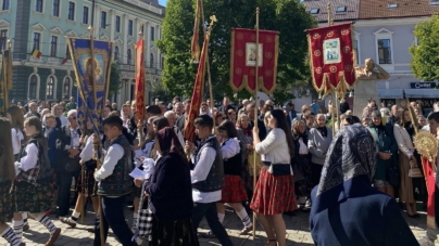 Hramul Înălțării Sfintei Cruci la biserica ortodoxă ucraineană din Sighet – prilej de comuniune între credincioșii din Maramureș