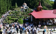 Izvorul Tămăduirii – hramul de primăvară al Mănăstirii Chiuzbaia