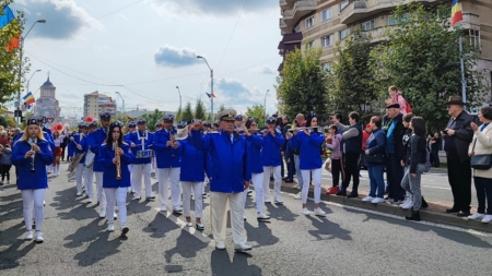 Fanfara Municipală aduce ritm și culoare la Sărbătoarea Castanelor