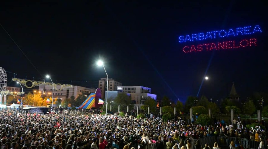 Spectacol de drone și lumini la Sărbătoarea Castanelor