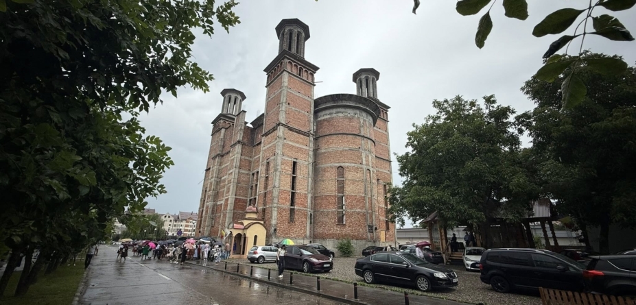 Catedrala Sfântului Ierarh Iosif Mărturisitorul – Sighet își sărbătorește hramul de toamnă