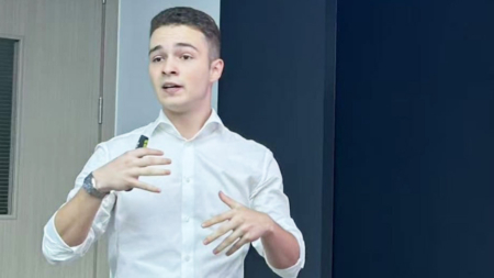 Traian Rareș Tuș a lansat un nou curs internațional de Astronomie