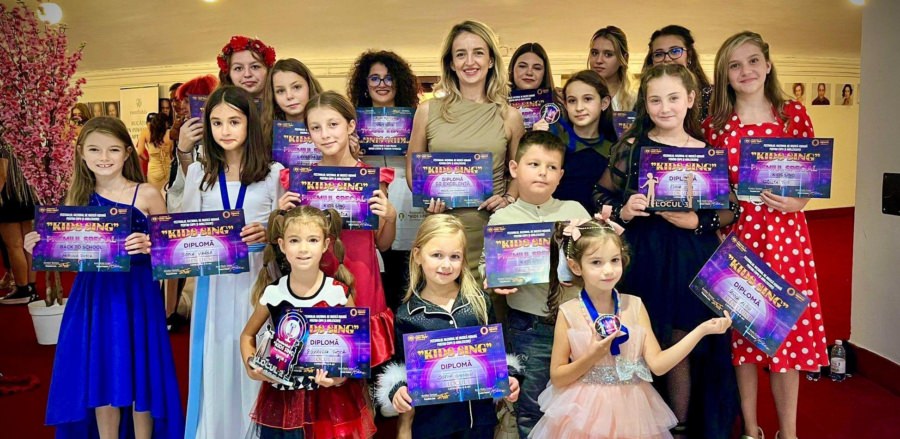 Copiii de la Insieme Music School Baia Mare au strălucit la Festivalul Național Kids Sing din Cluj-Napoca