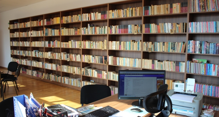 Biblioteca comunală Fărcașa, redeschisă pentru public