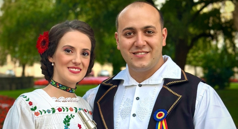 Artiștii maramureșeni Gabriela Ardusătan și Marius Remeș vor urca pe scena Festivalului Tradițional „Someș, pe marginea ta” din Jibou