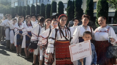 Ansamblul „Tradiții Lăpușene” al Casei de Cultură din Târgu Lăpuș a strălucit la Festivalul-Concuurs Internațional de Muzică și Dans pentru Copii „Moineşteanca”