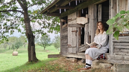 „Da Doamne”: Cel mai nou proiect muzical al tinerei artiste Diana Topan va fi lansat joi