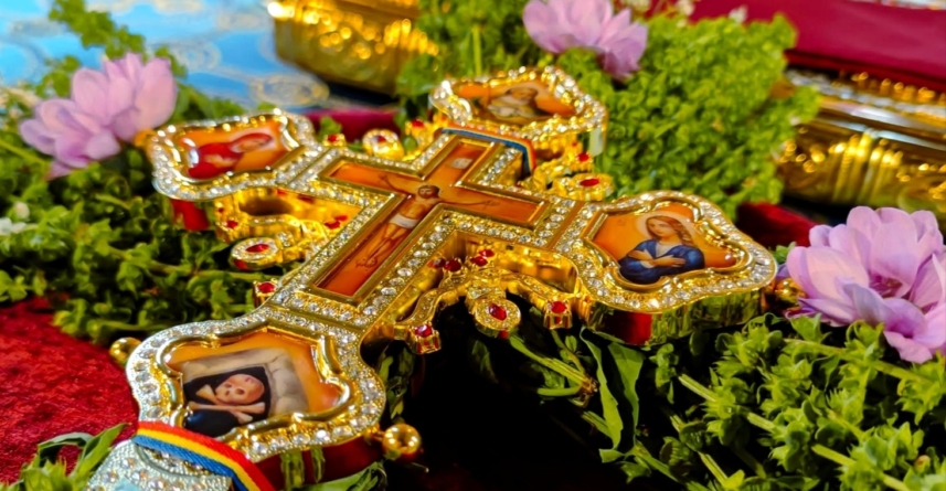 Îndrumări liturgice și tipiconale la Praznicul Înălțării Sfintei Cruci – 14 septembrie