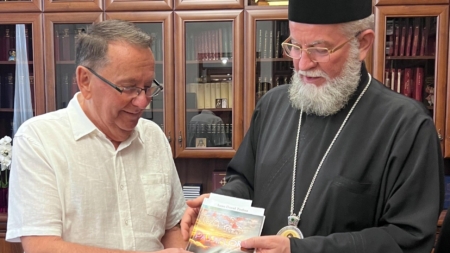 A ieșit la lumină volumul de poezii „Passiflora”, semnat de prof. dr. Ioan Dorel Todea