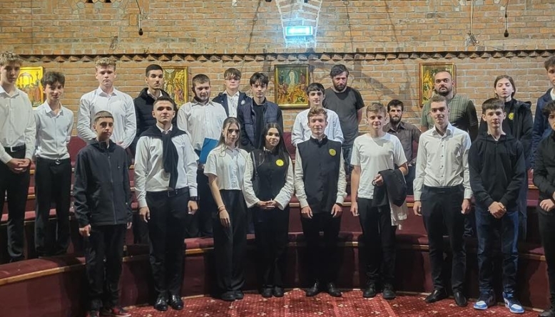 Au început repetițiile pentru noii membri ai Grupului psaltic „Theologos”
