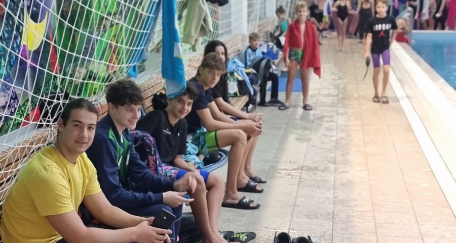 10 medalii cucerite de echipa Flykick Team Baia Mare la Cupa Hajós Alfréd din Debrecen
