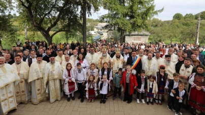Biserica „Sfântul Ierarh Nicolae” din Rohia a fost resfințită cu ocazia împlinirii a 700 de ani de atestare documentară a localității