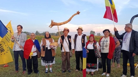 Stindardul dacic la Țebea