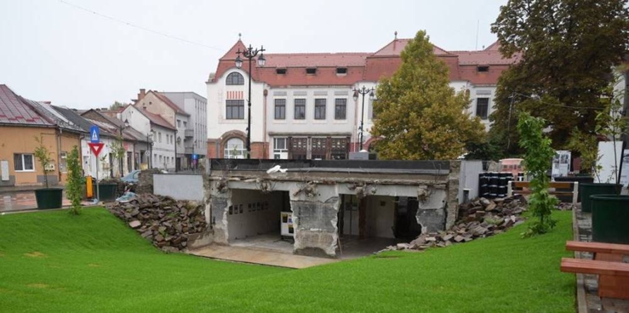 Din toaletă publică la spaţiu de artă