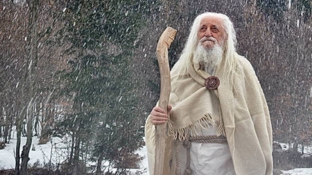 La doar câțiva pași de Baia Mare, într-un platou cinematografic unic, prind viață legendele dacice