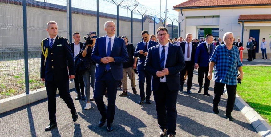 Ministrul Justiției, Radu Marinescu, la Penitenciarul Baia Mare