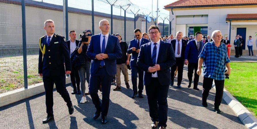 Ministrul Justiției, Radu Marinescu, la Penitenciarul Baia Mare