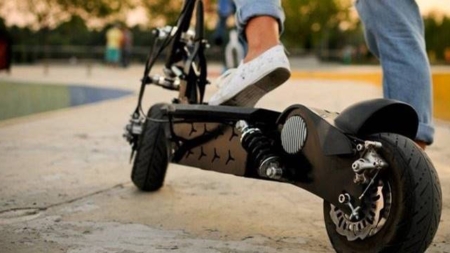 Poliția vrea să verifice viteza trotinetelor în timp real