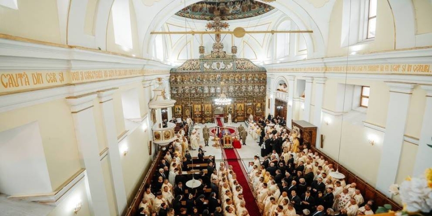 Cardinalul Lucian Mureșan a fost condus pe ultimul drum la Blaj