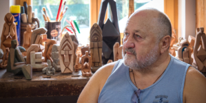 Sculptorul Ioan Marchiș vernisează expoziția „Păzitoarea semintzei” la Muzeul Județean de Artă «Centrul Artistic Baia Mare»