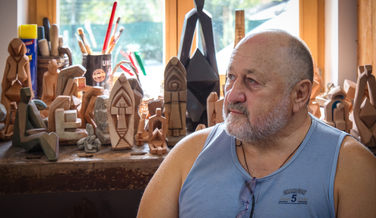 Sculptorul Ioan Marchiș vernisează expoziția „Păzitoarea semintzei” la Muzeul Județean de Artă «Centrul Artistic Baia Mare»