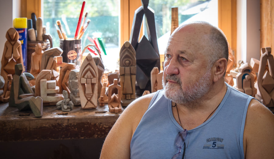 Sculptorul Ioan Marchiș vernisează expoziția „Păzitoarea semintzei” la Muzeul Județean de Artă «Centrul Artistic Baia Mare»