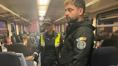 Controale ale polițiștilor în trenuri, pentru siguranța elevilor