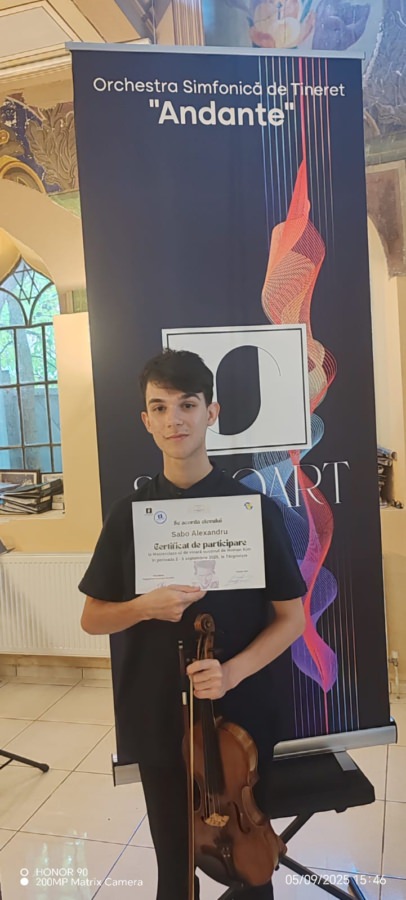 De excepție: Alexandru Sabo, primul elev din Baia Mare la masterclass cu maestrul Roman Kim