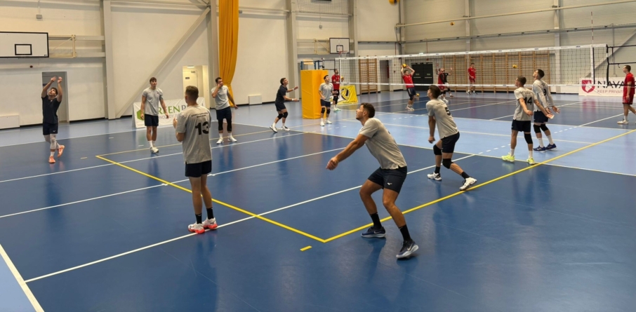 O victorie, trei înfrângeri și locul 3 pentru Știința Explorări la turneul de la Kazincbarczika