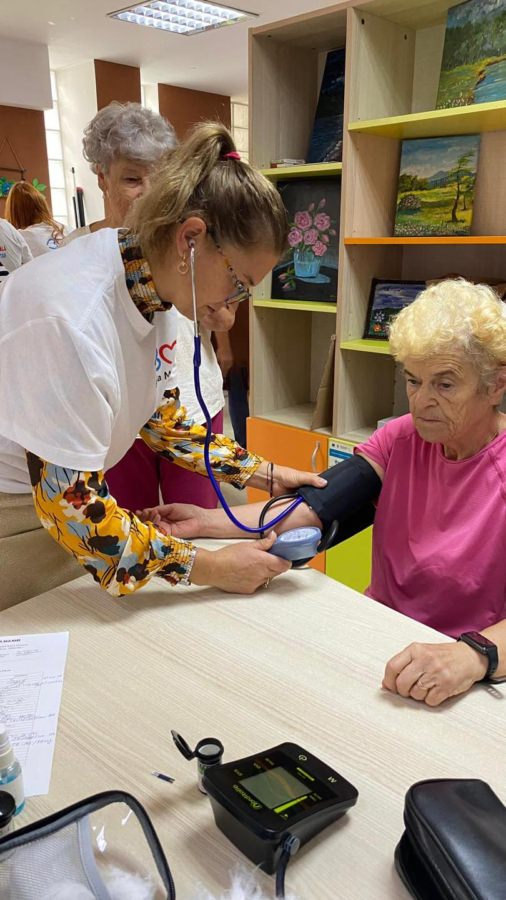 Seniorii au avut parte de activități dedicate sănătății și prevenirii bolilor cardiovasculare