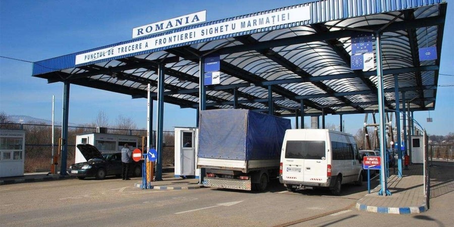O septuagenară din Mexic și un spaniol, prinși în PTF Sighet fără permis de circulație internațional