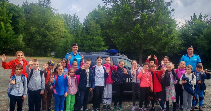 Peste 50 de activități au desfășurat jandarmii maramureșeni în cadrul campaniei „Vacanţă în siguranţă”
