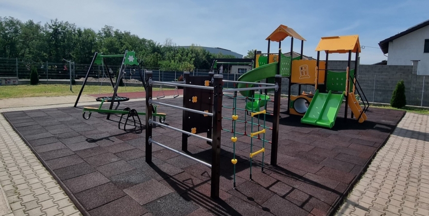 Un nou loc de joacă în Tăuții Măgherăuș