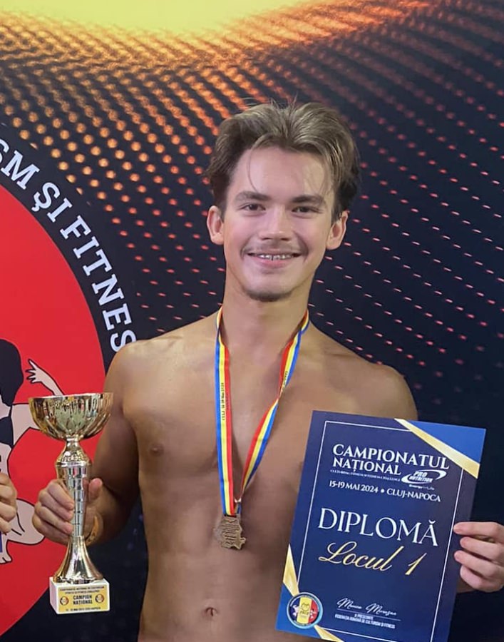 Matei Amarandei, sportiv în cadrul secției de fitness la CSM Baia Mare: „Acest sport m-a învățat disciplina, să am o alimentație corectă, să mă antrenez corect…”