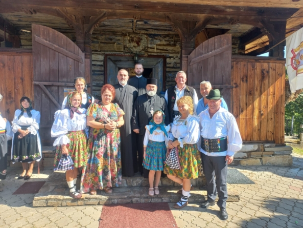 Părintele arhimandrit Casian Filip a slujit la Parohia Ortodoxă „Nașterea Maicii Domnului” din localitatea Lăschia