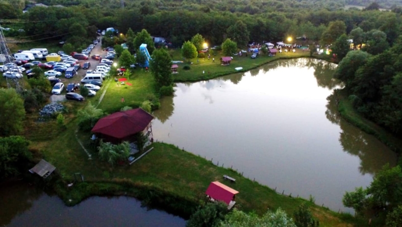 Concurs de pescuit la Camping Balta Costin din Lăpușel