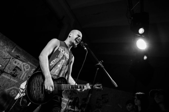 Cătălin Petrovan, despre exprimarea sentimentelor prin muzică: „Muzica o simt ca pe un mod de comunicare, fără bariere, unde poți să îți expui și exprimi sufletul și gândirea…”