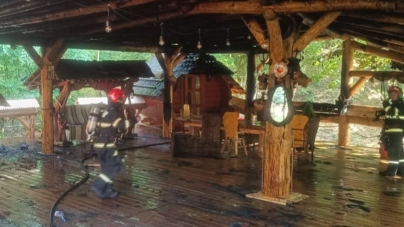 Incendiu într-o gospodărie din Baia Sprie. Un copil și un adult au avut atacuri de panică