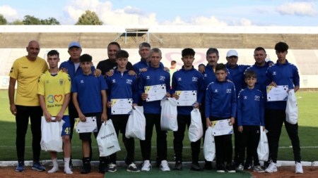 Cei mai buni jucători ai Academiei Minerul, premiați