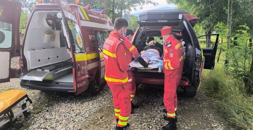 Intervenție a salvamontiștilor în sprijinul unui bărbat cu probleme medicale