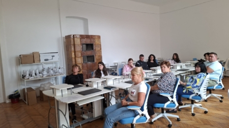 Sesiune de instruire digitală pentru profesorii de la Liceul Tehnologic UCECOM „Spiru Haret” Baia Mare