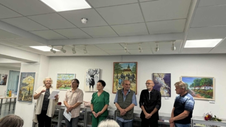 Vernisajul expoziției de pictură „Caleidoscop între anotimpuri” a marcat începutul acestei luni