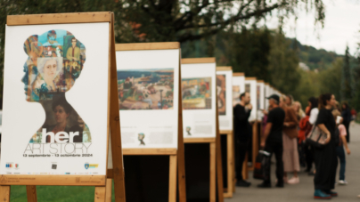 Ultima șansă de a vizita expoziția „Her Art Story” la Sighetu Marmației